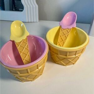 Retro Style Ice Cream Bowls with Matching Spoons – Set of 2